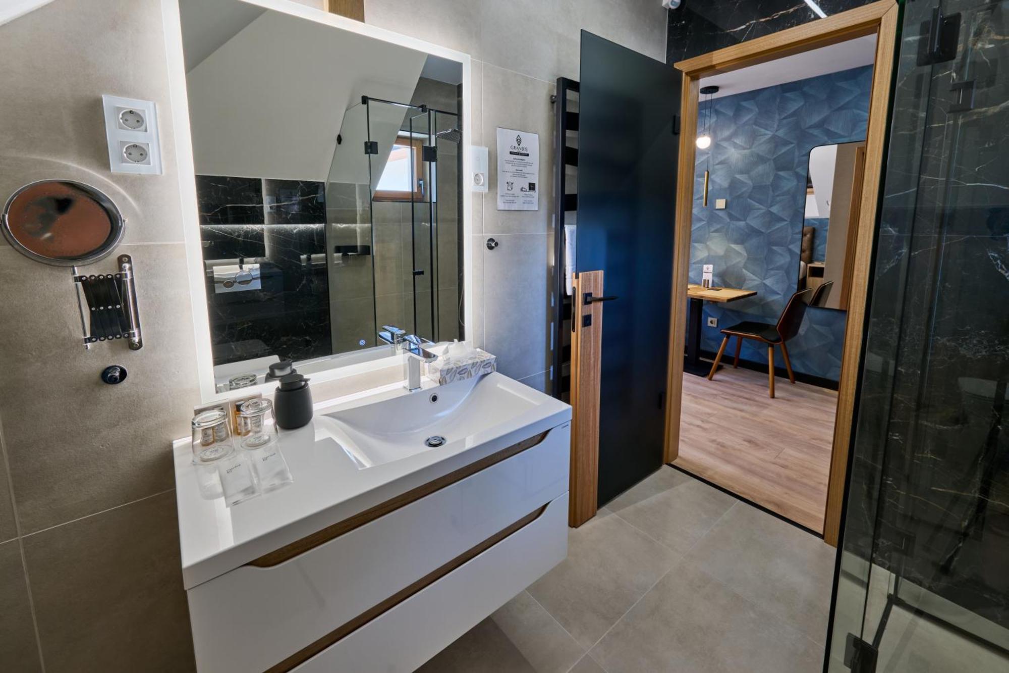 Grandis Premium Apartments Godollo Luaran gambar